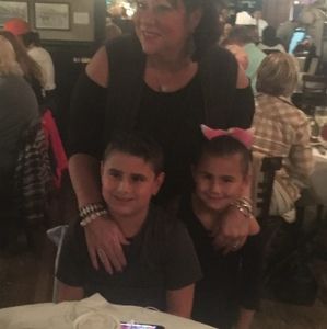 Meet your Posher, Denise